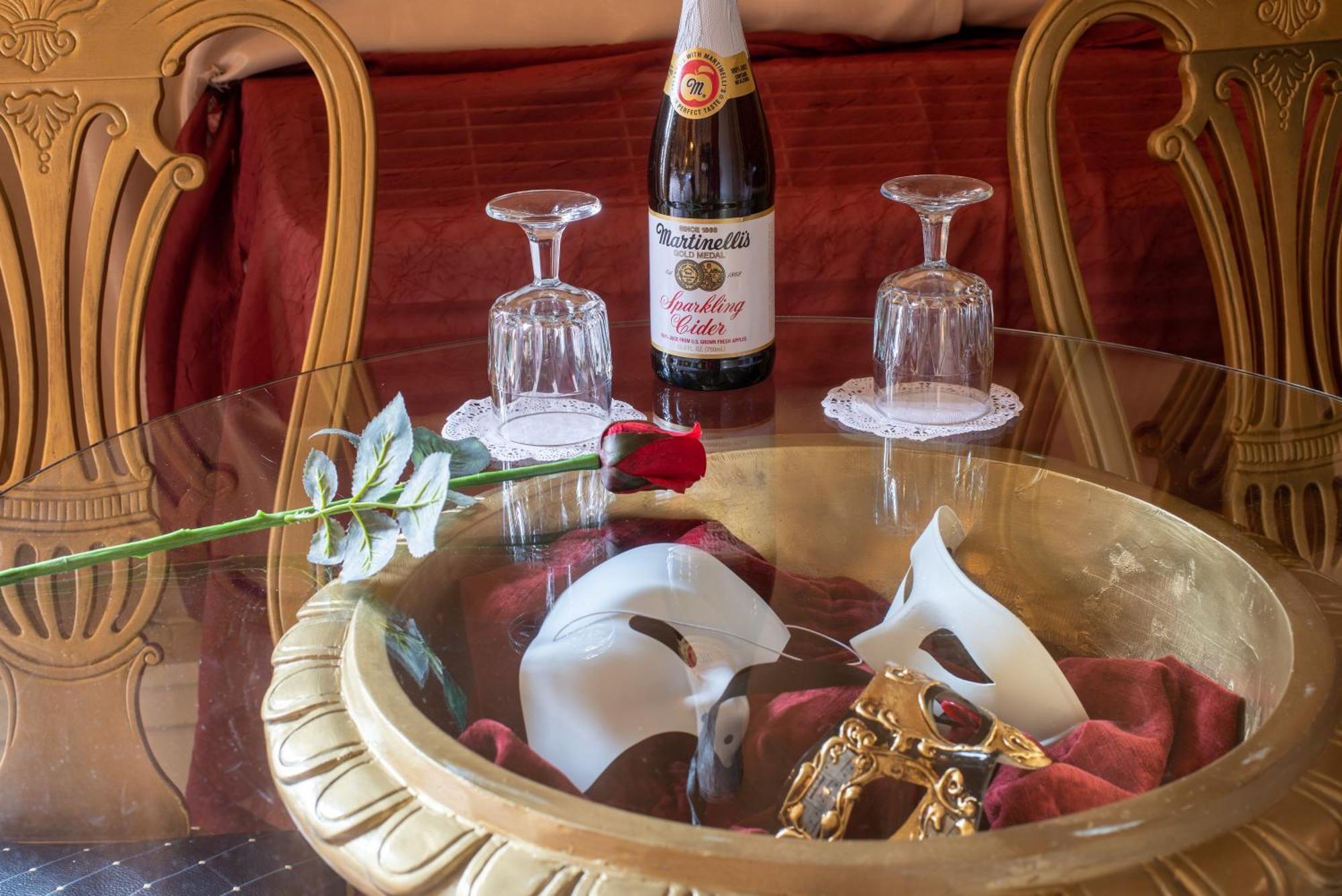 The Anniversary Inn - Fifth South Солт Лейк Сити Екстериор снимка